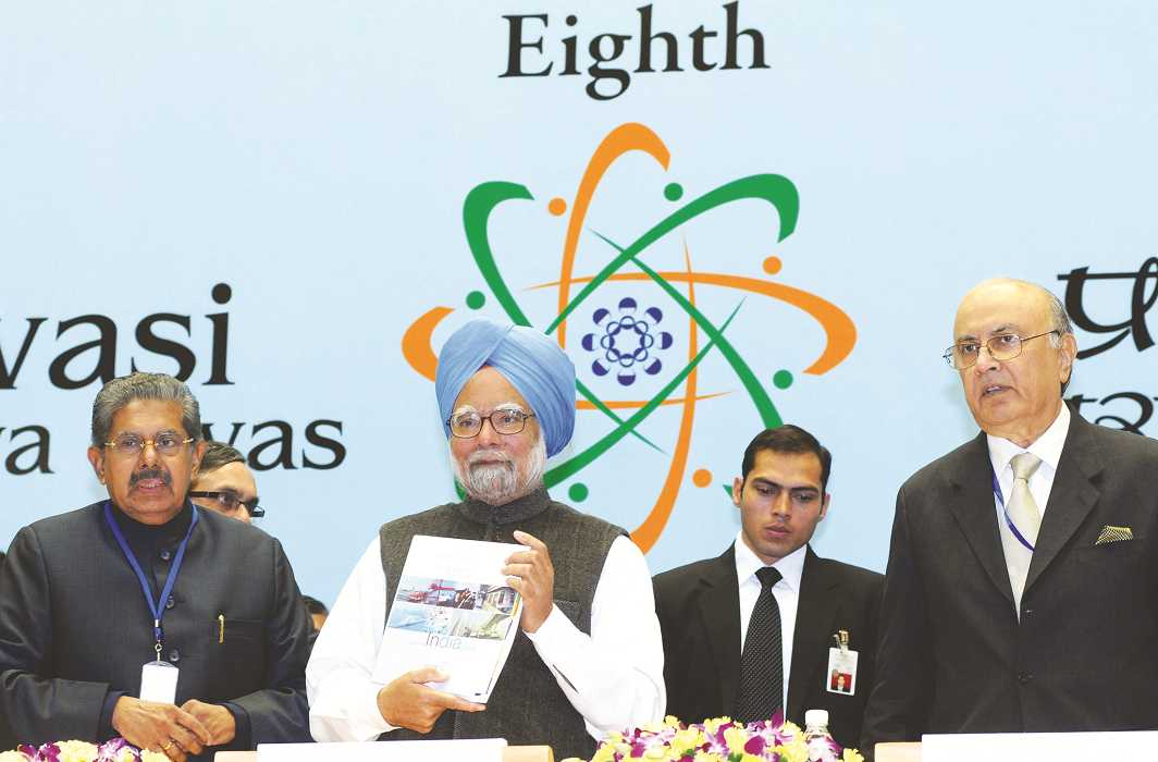 Prime Minister Manmohan Singh had announced at the 8th Pravasi Bharatiya Diwas in 2010 that NRIs would be allowed to vote. Photo: PIB