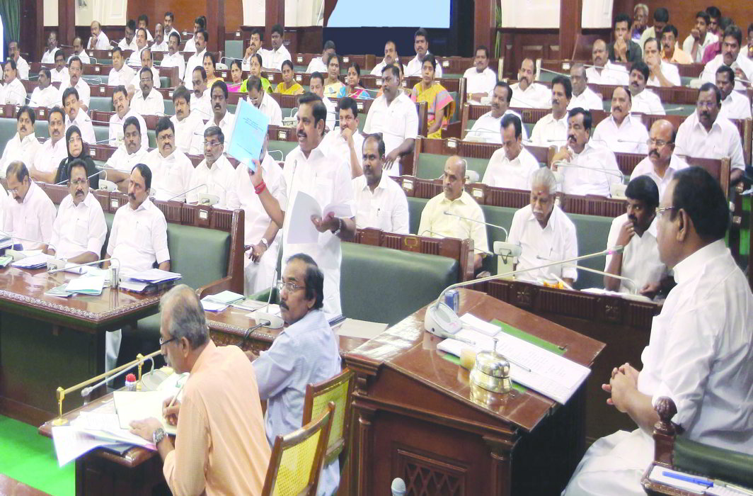 TN Chief Minister E Palanisami (centre) has been struck by this needless controversy at a time when he is facing increasing factionalism within his party and fighting for political survival. Photo: UNI