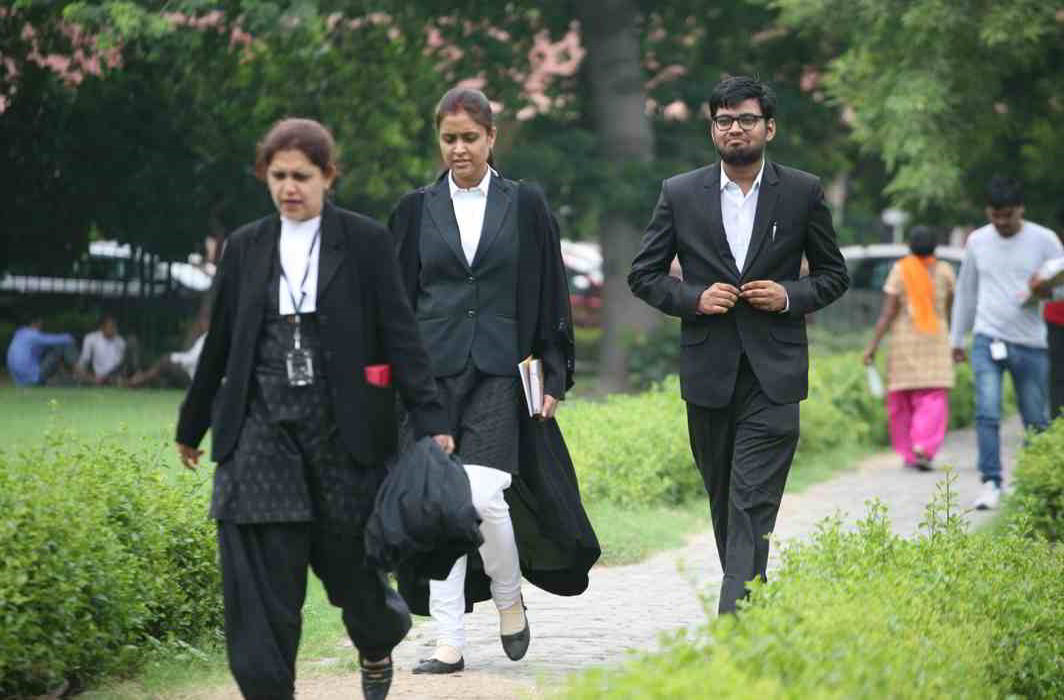 High price of arguments: Why are top lawyers paid so much? - India Legal