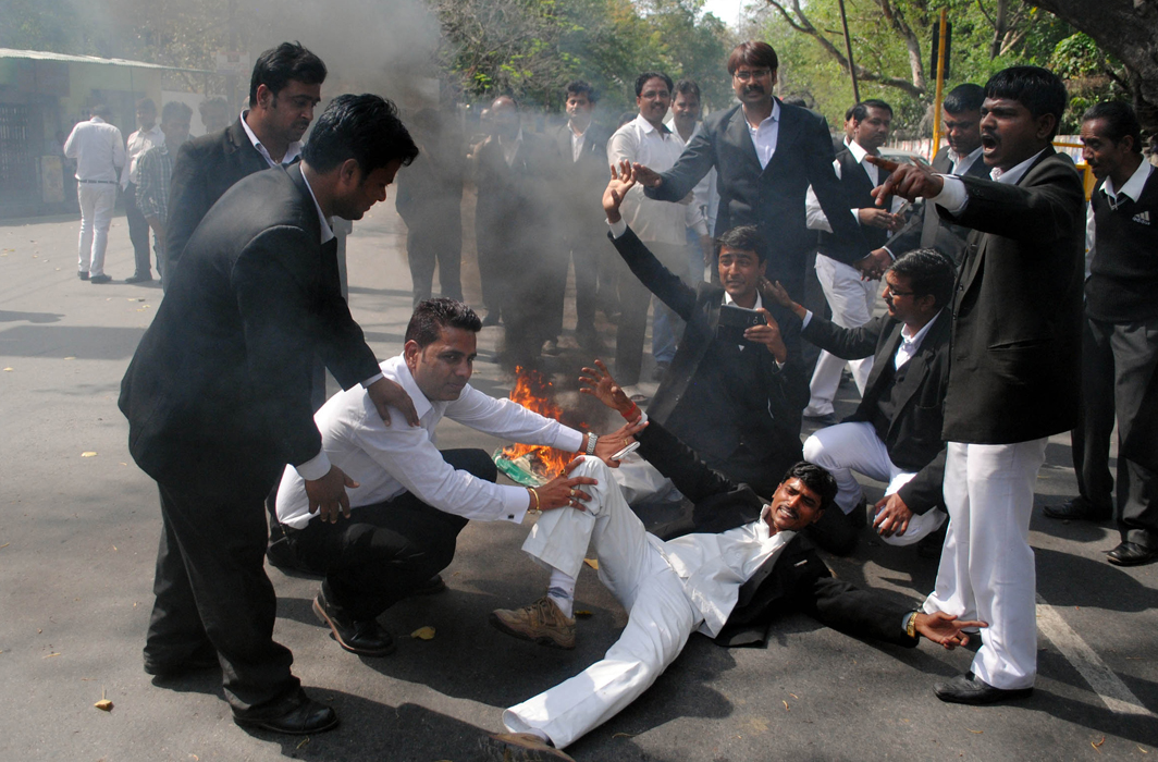 Lawyers protesting in Allahabad in the wake of killing of a lawyer by a policeman. Photo: UNI