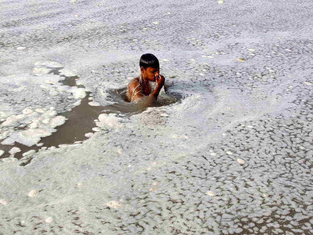 Polluted River Ganga; Photo: UNI