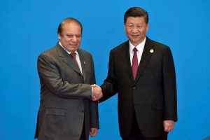 Chinese President Xi Jinping shakes hands with Pakistan’s prime minister Nawaz Sharif during the Belt and Road Forum in Beijing. Photo: UNI