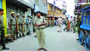 Troops patrol the streets in Darjeeling. Photo: UNI