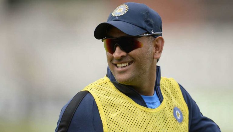Dhoni endorses 2 competing brands, lands in court