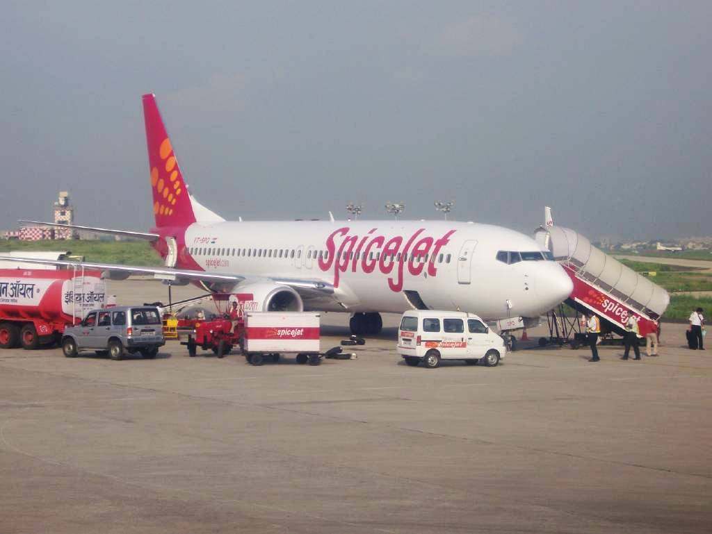Delhi HC gives SpiceJet easy option to pay its dues