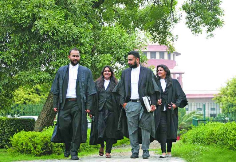 Dress code in courts: Clothes Maketh the Man