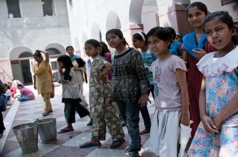 SC rues the bad conditions in orphanages across India; issues notices to states