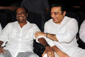 Will the huge fan following of Rajinikanth (left) and Kamal Haasan translate into votes?/Photo: Cinema.com
