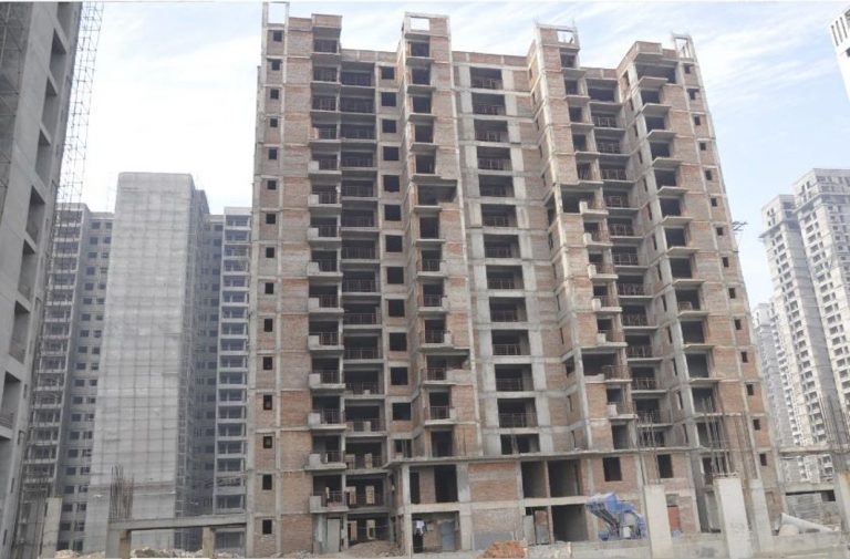 SC directs Jaypee to deposit Rs 200 crore in registry in two installments