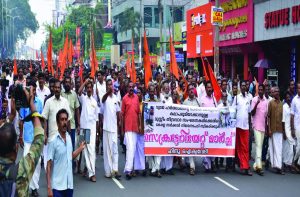 A protest against the hartal in Thiruvananthapuram/Photo: UNI
