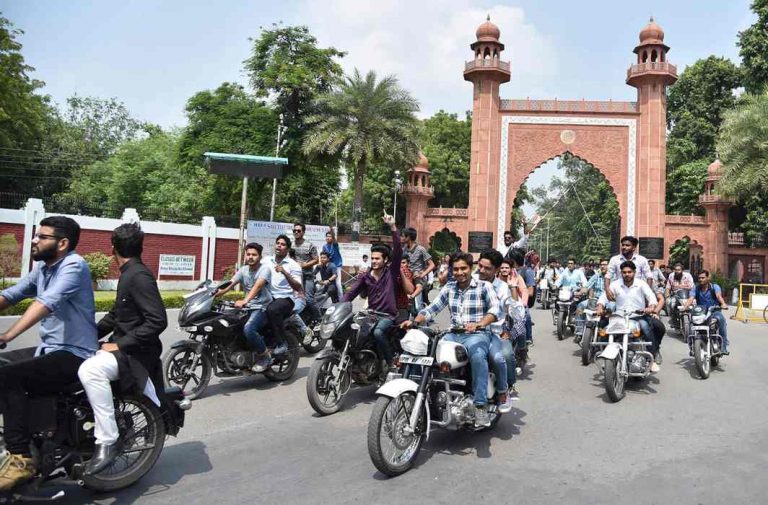 Seven Member SC Bench To Decide on Minority Status For AMU