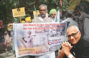 Farmers from different states at the Kisan Mukti March in Delhi. Led by the All India Kisan Sangharsh Coordination Committee, they were demanding loan waivers and better prices for their produce/Photo: UNI