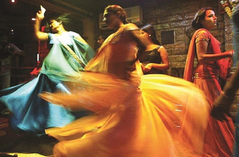 Mumbai bar girls case: SC quashes some of Maharashtra govt’s orders on licensing and operation of dance bars
