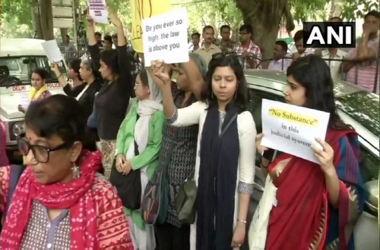 Section 144 Around Apex Court As Woman Lawyers, Activists protest CJI Clean Chit in Sexual Harassment