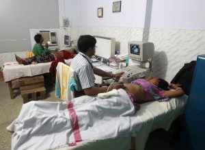 Ultrasound tests to determine the sex of the foetus are banned in India/Photo: UNI