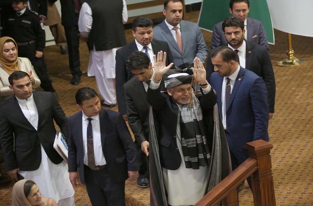 President Mohammad Ashraf Ghani (waving) at the consultative loya jirga in Kabul/Photo: UNI