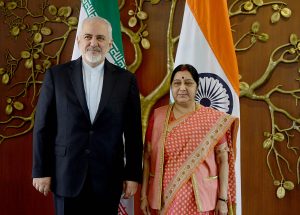 Iran FM Mohammad Javad Zarif (left) with Indian counterpart Sushma Swaraj/Photo: UNI