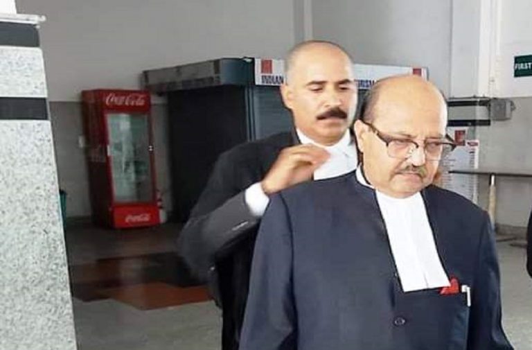 Amar Singh appears as advocate for Jayaprada, Allahabad HC rejects plea