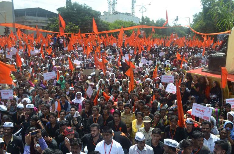 SC refuses to quash Bombay HC order granting reservations for Marathas, but will hear the case afresh