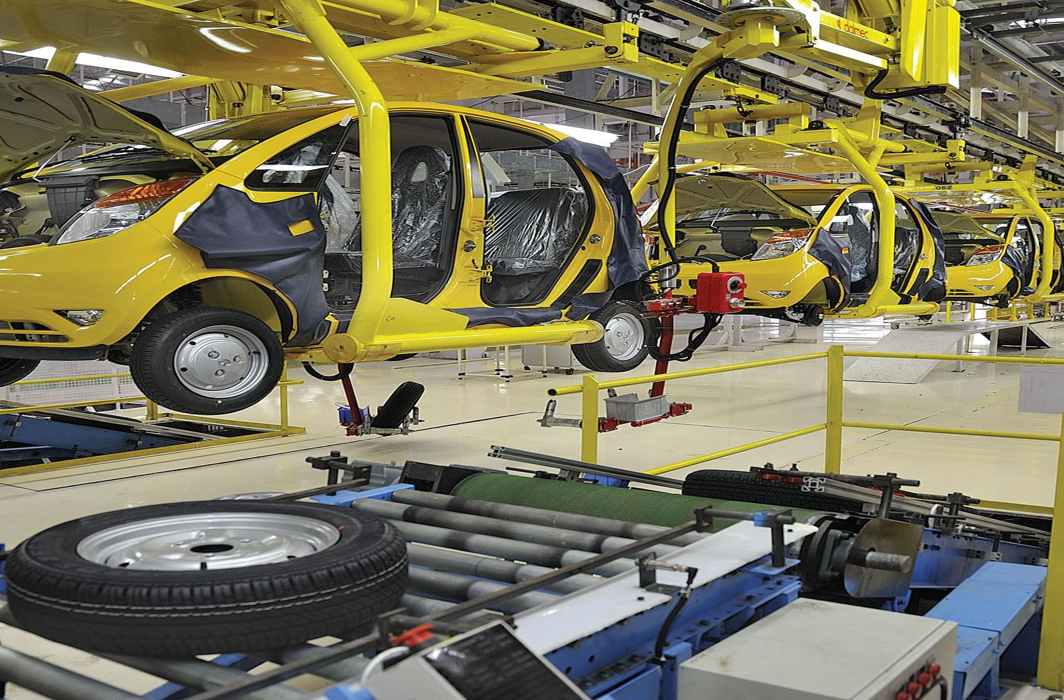 Automobile sales have dropped by almost 35 percent from the previous year/Photo: eresearchnmarkets.com