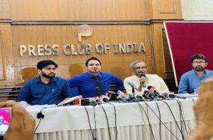 Dr Kafeel Khan addressing the press conference/Photo: Twitter