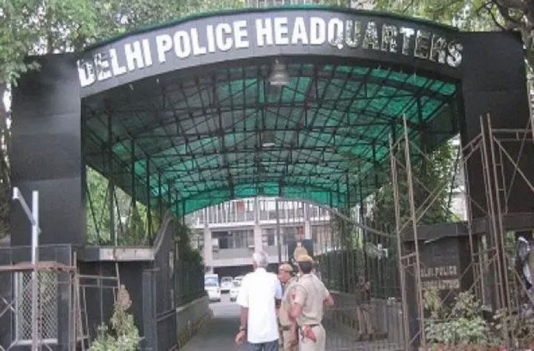 Delhi Cops Protest Over Assault, Top Officer Says “Be Patient”