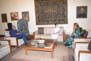 Mamata-Governor-Jagdeep-Dhankhar-and-his-wife-Sudesh-Dhankhar