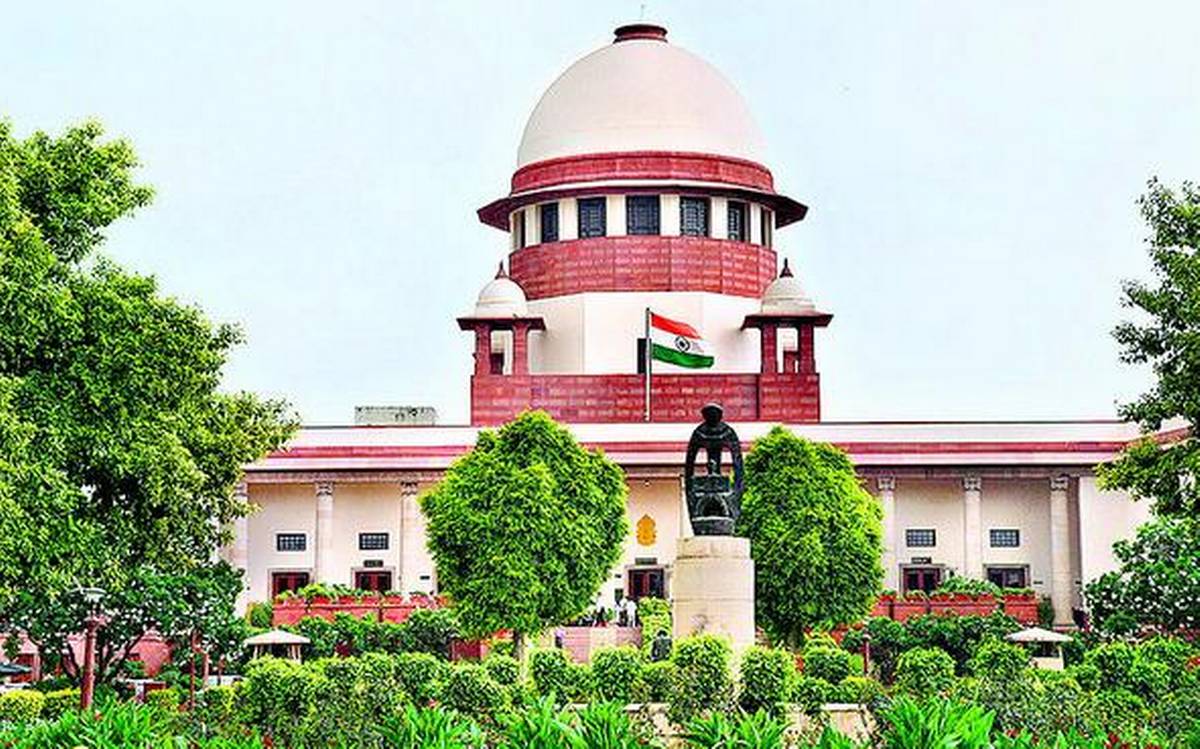 Supreme Court issues bailable warrant against Egyptian citizen for violation of his son's custodial orders - Vimarsana News