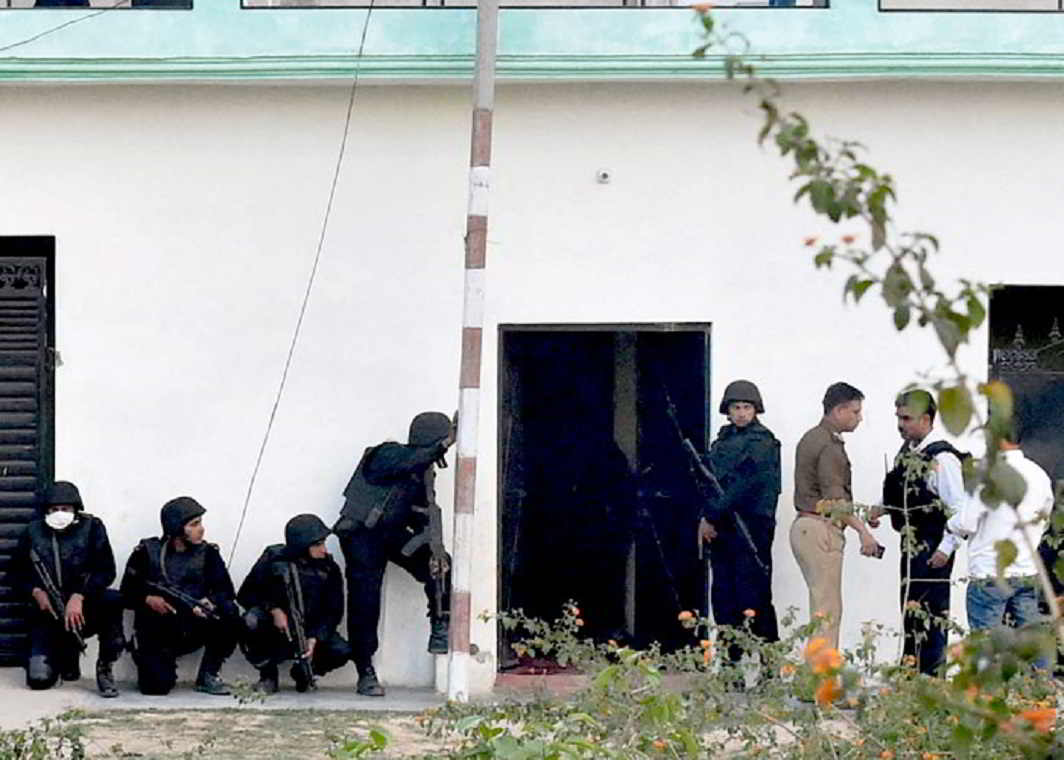 NSG commandos during the Lucknow anti-terror operation