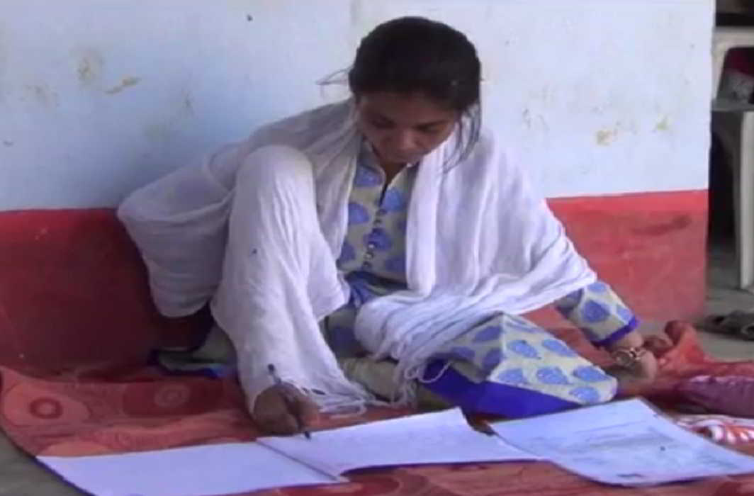 Determined Ankita writes Class X exam with foot
