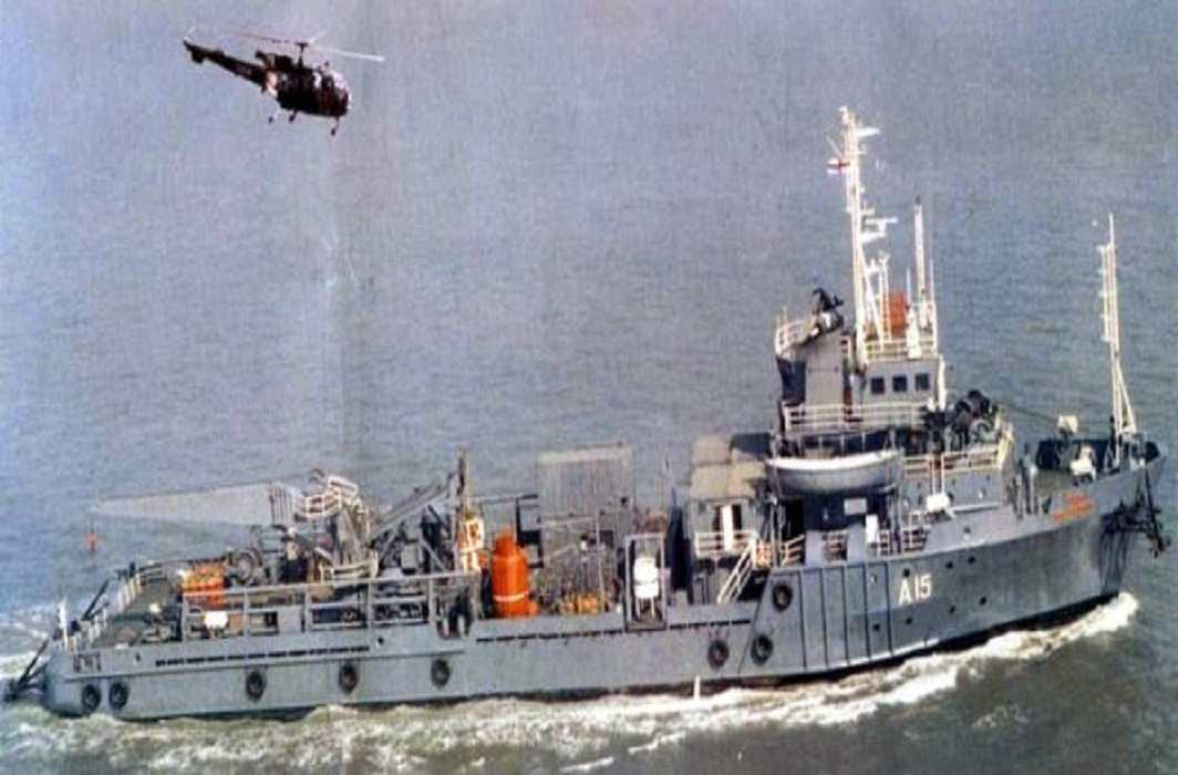 Indian Navy saves Liberian ship from Somali pirates in Gulf of Aden