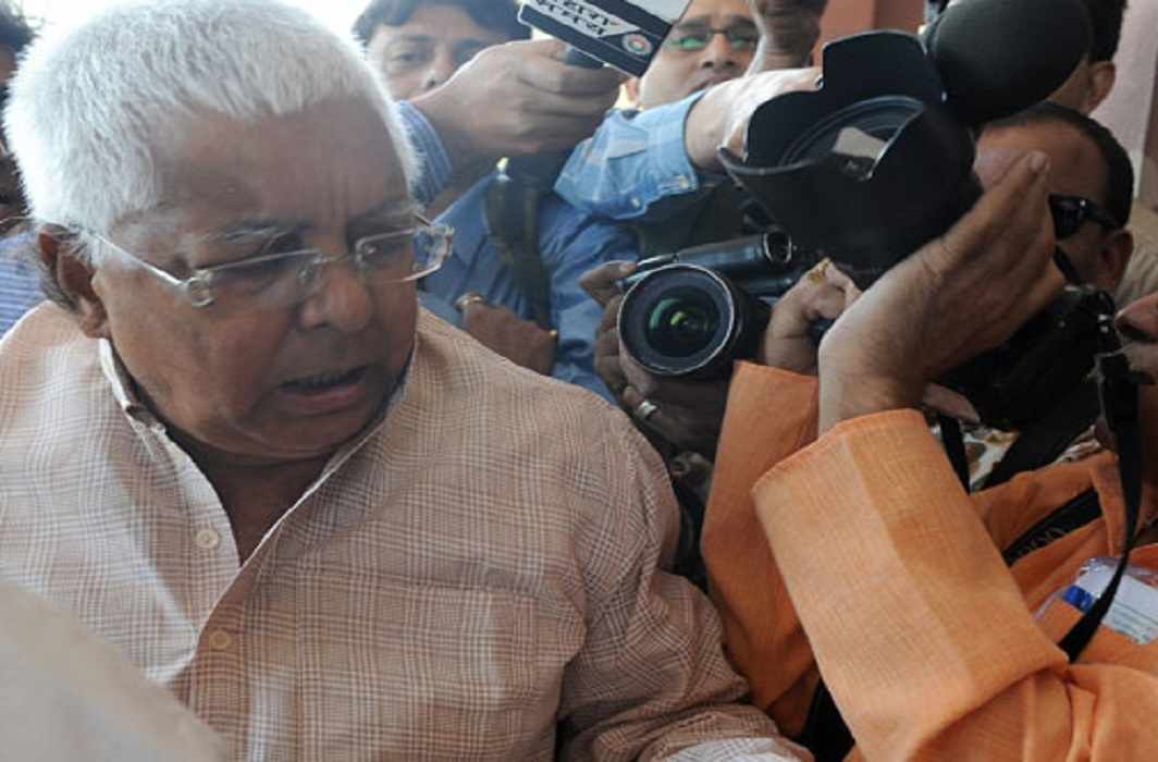 RJD chief Laloo Prasad appears before CBI court in fodder scam case
