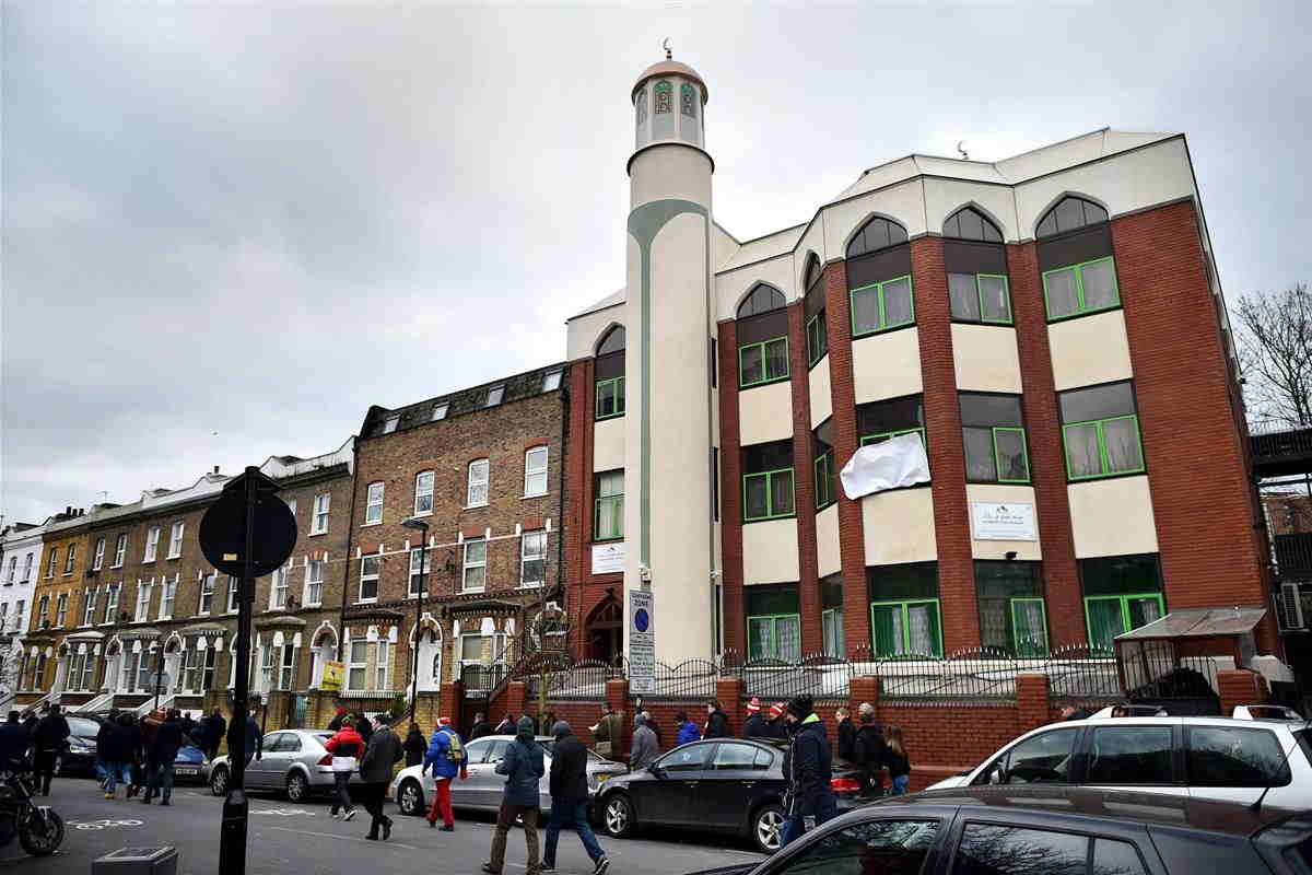 Attack on London mosque