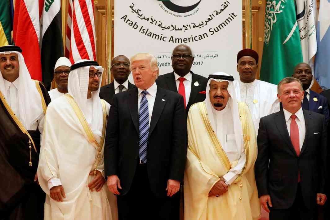 Trump calls Saudi Arabia to resolve Qatar crisis