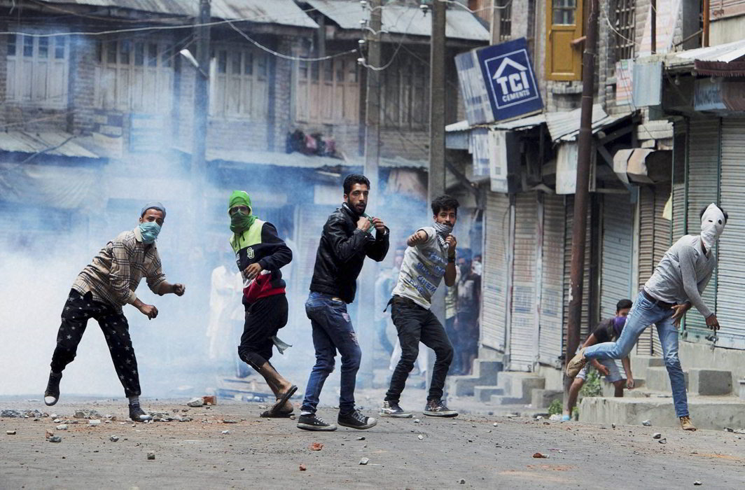 J&K government begins withdrawing FIRs against first-time stone pelters