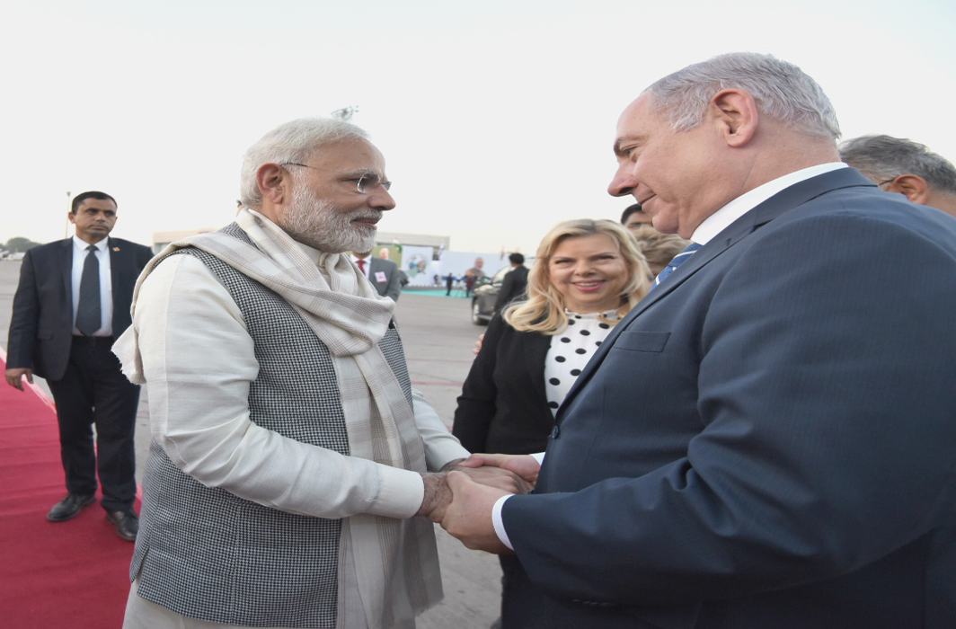 Rousing Welcome To Israeli PM Netanyahu in Gujarat, Praises Modi As Revolutionary