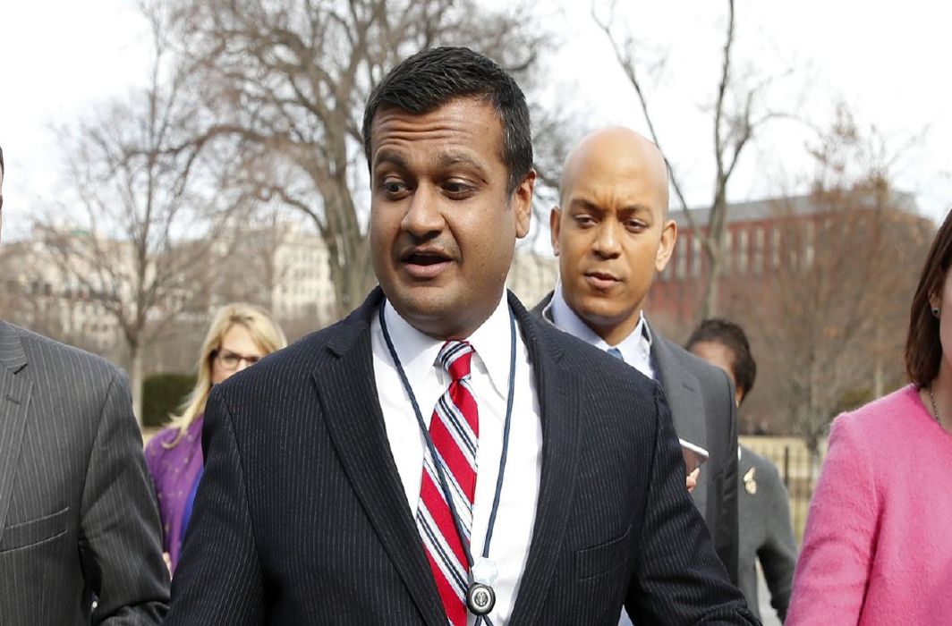 Indian-origin Raj Shah to fill in for White House Press Secretary