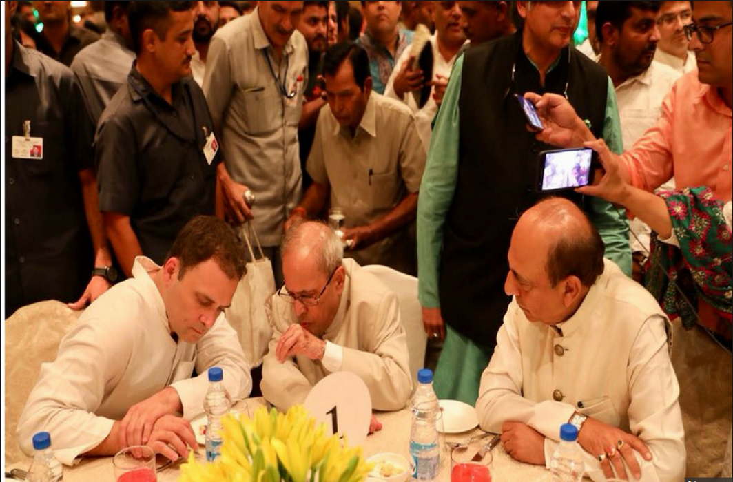 Rahul Gandhi's iftar: Pranab Mukherjee attends, opposition present in strength