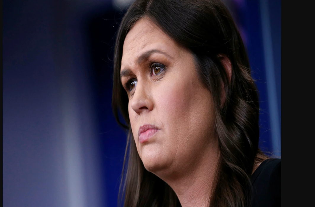 Sarah Sanders thrown out of restaurant for working with Trump