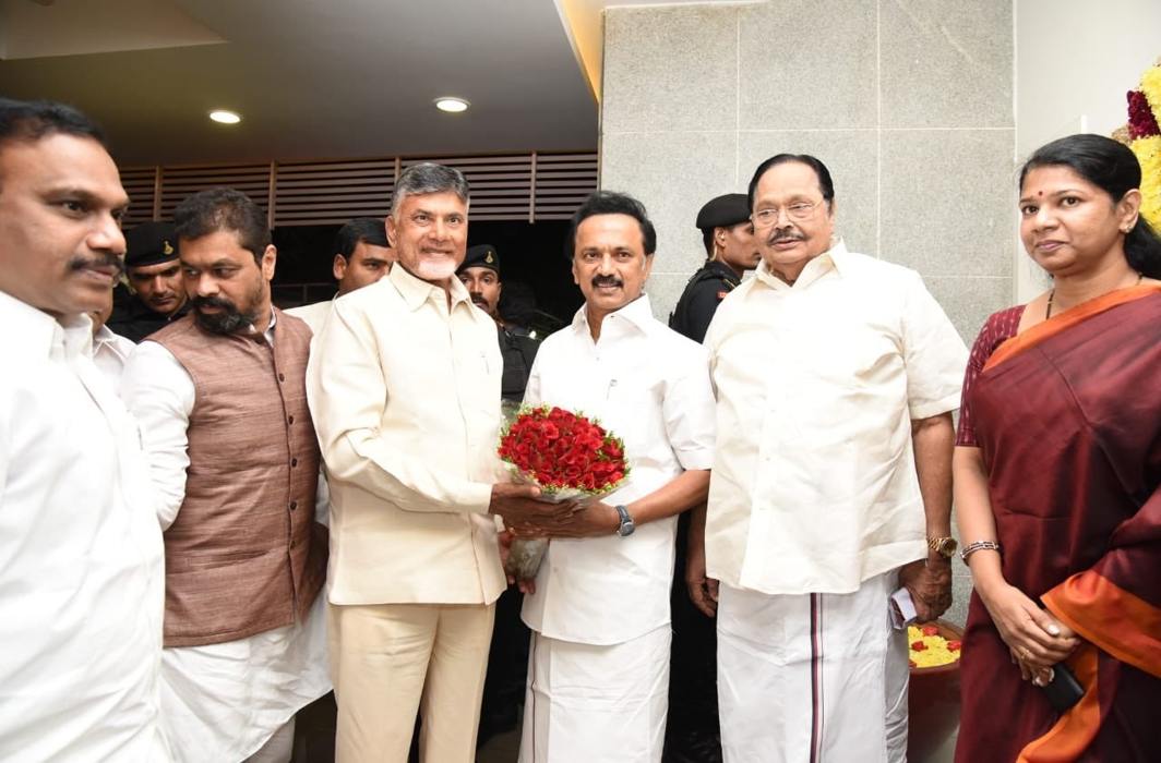 Andhra CM Chandrababu Naidu building anti-BJP alliance in south