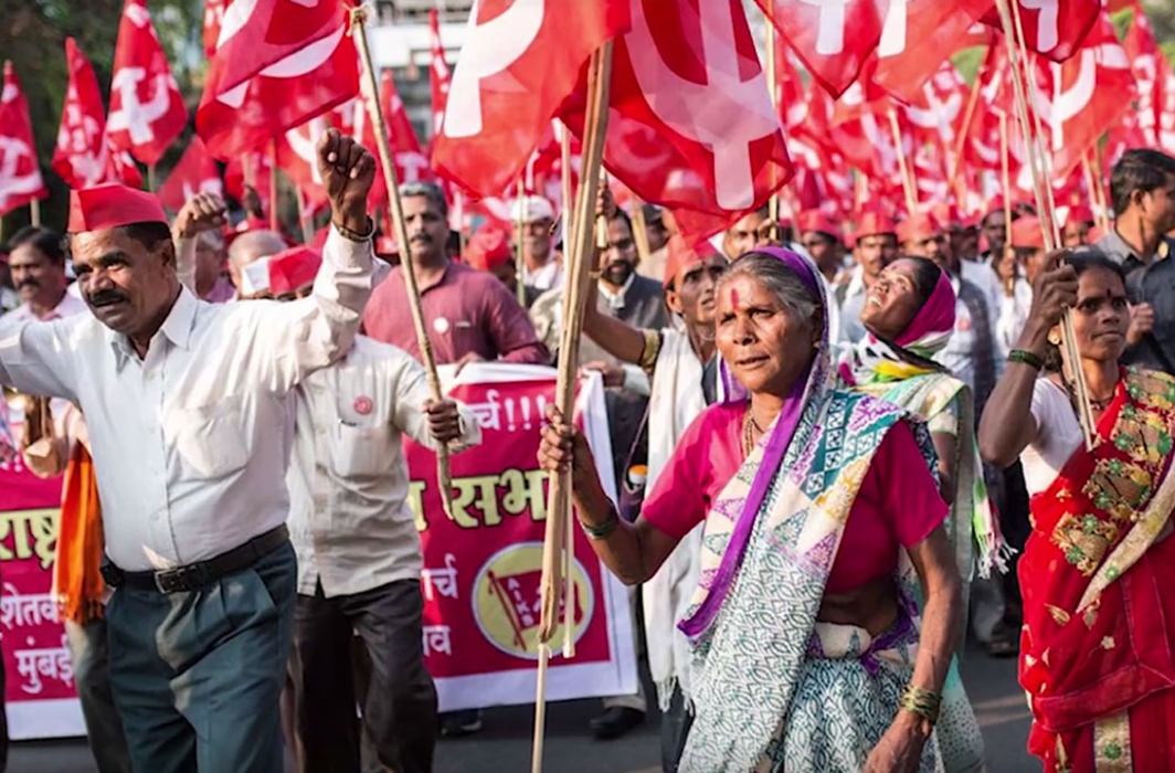 Tens of thousands of farmers arrive in Delhi again to protest Modi govt policies