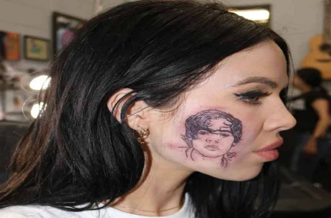 Kelsy Karter gets Harry Styles’ face tattooed on her cheek