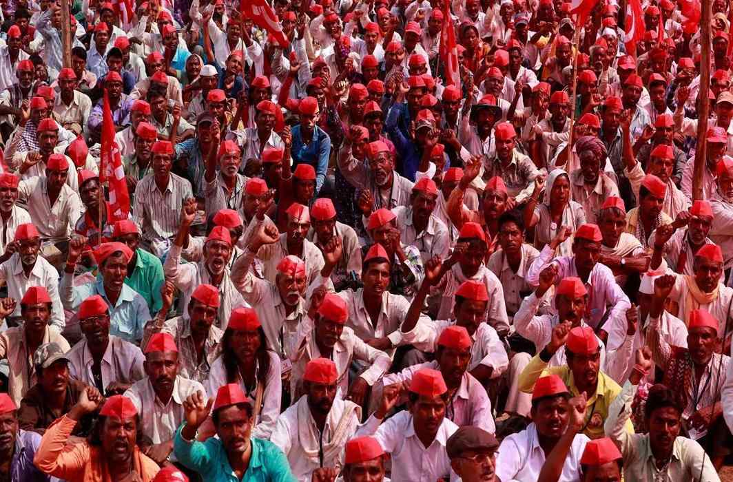 Maharashtra farmers protest