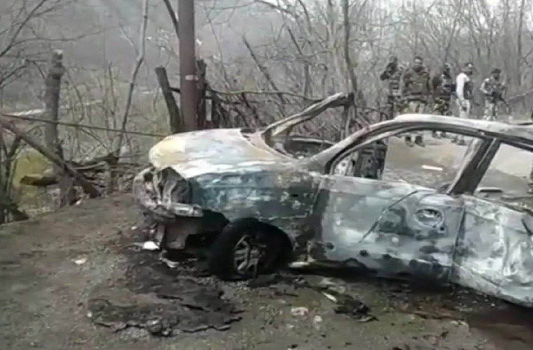 Jammu and Kashmir: Car explodes on Jammu-Srinagar highway, no causalities reported