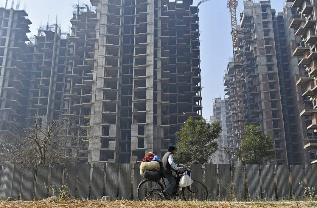SC orders cancellation of Amrapali group’s registration, tells NBCC to complete its projects