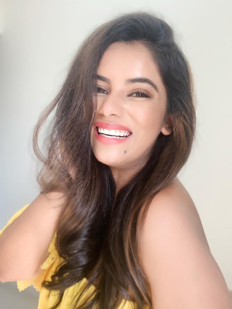 Tv Anchor Ritwika Gupta Shares Beauty Tips For Summer