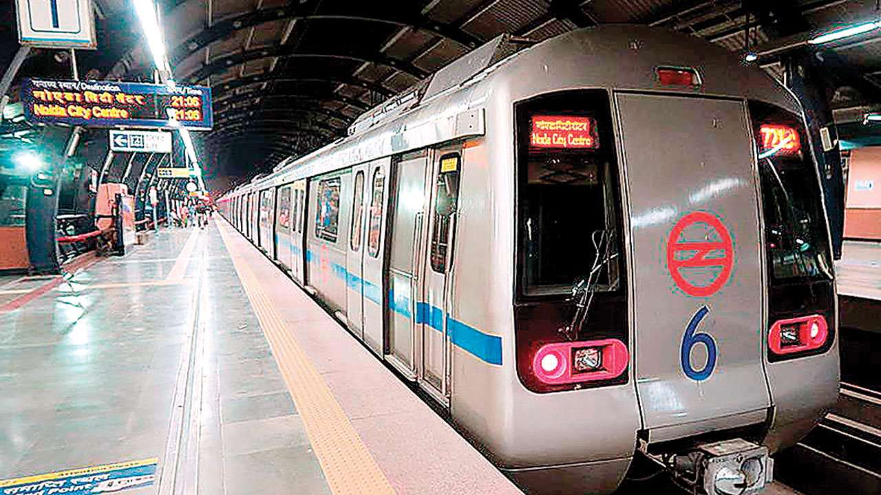 Delay in services of Delhi Metro's blue line due to cable theft, restoration work to be completed at night