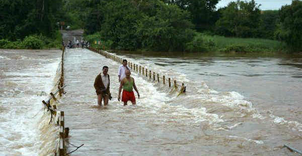 floods in Hamirpur and Jalun districts in Bundelkhand region