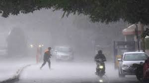 rain fall in Mumbai