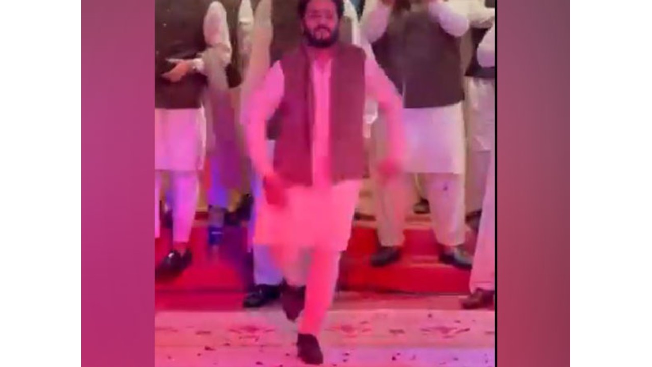 Fake viral: Is it Pakistani MP grooving to Bollywood hit song Tip Tip Barsa Paani? Know what's a story behind this